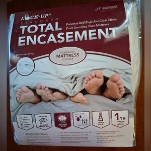 JT Eaton Lock-Up Queen Size White Stretch-Knit Polyester Matress Encasement...
